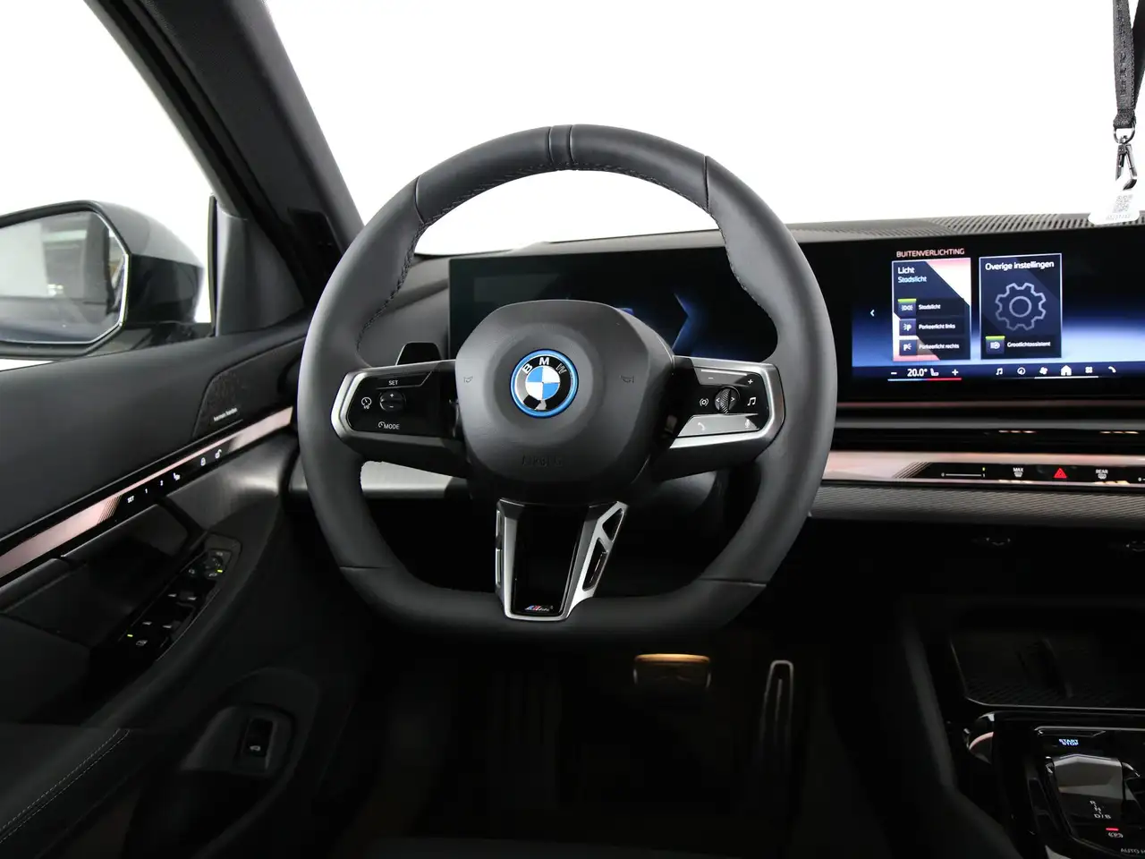 BMW i5 2026