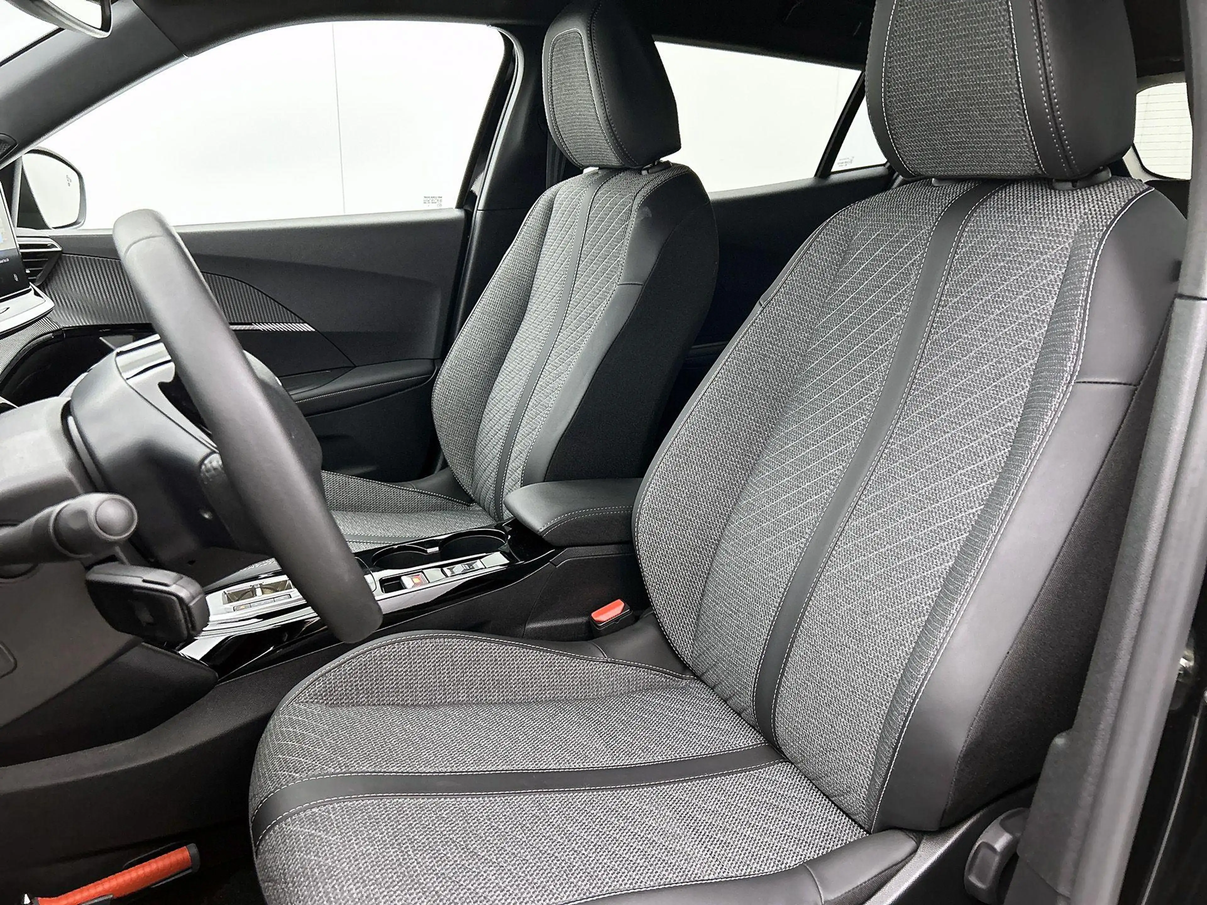 Peugeot e-2008 EV Allure Avantage 54 kWh | 1ste Eigenaar | Accu 9 — photo 9