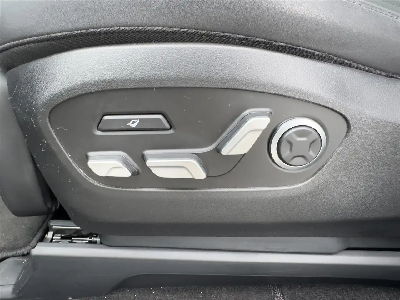 Hyundai IONIQ снимка Hyundai IONIQ
