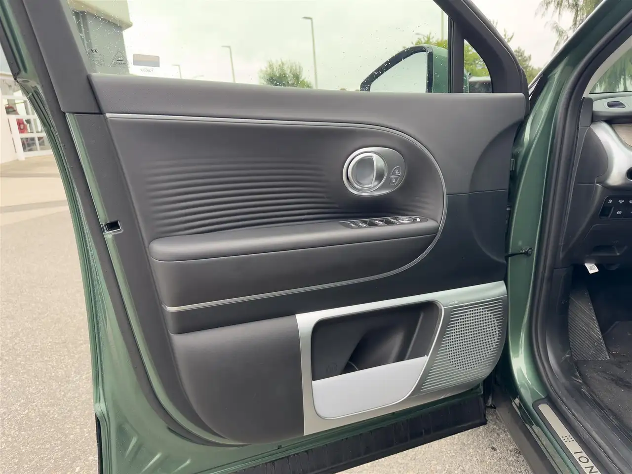 Hyundai IONIQ снимка Hyundai IONIQ