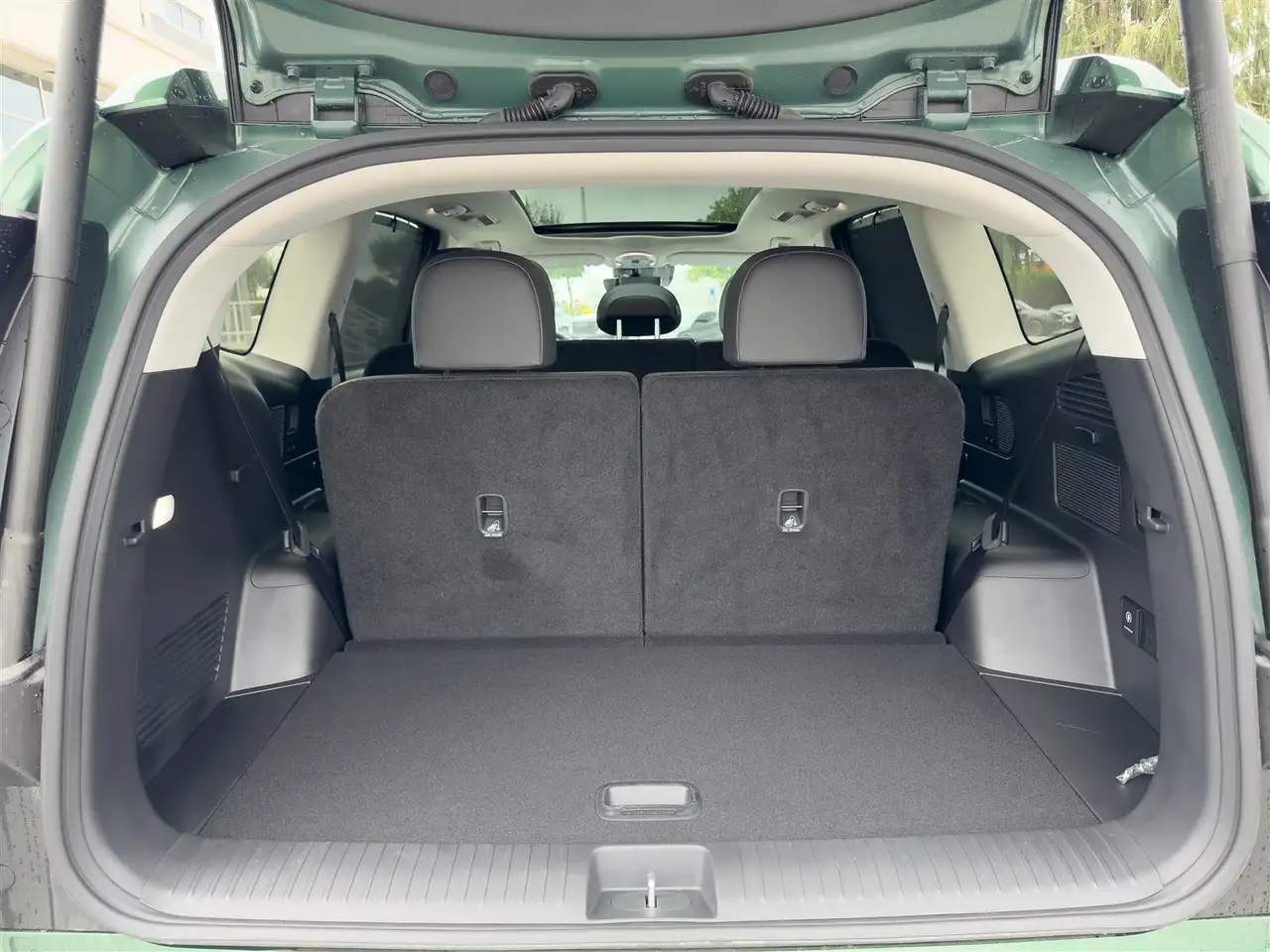 Hyundai IONIQ снимка Hyundai IONIQ