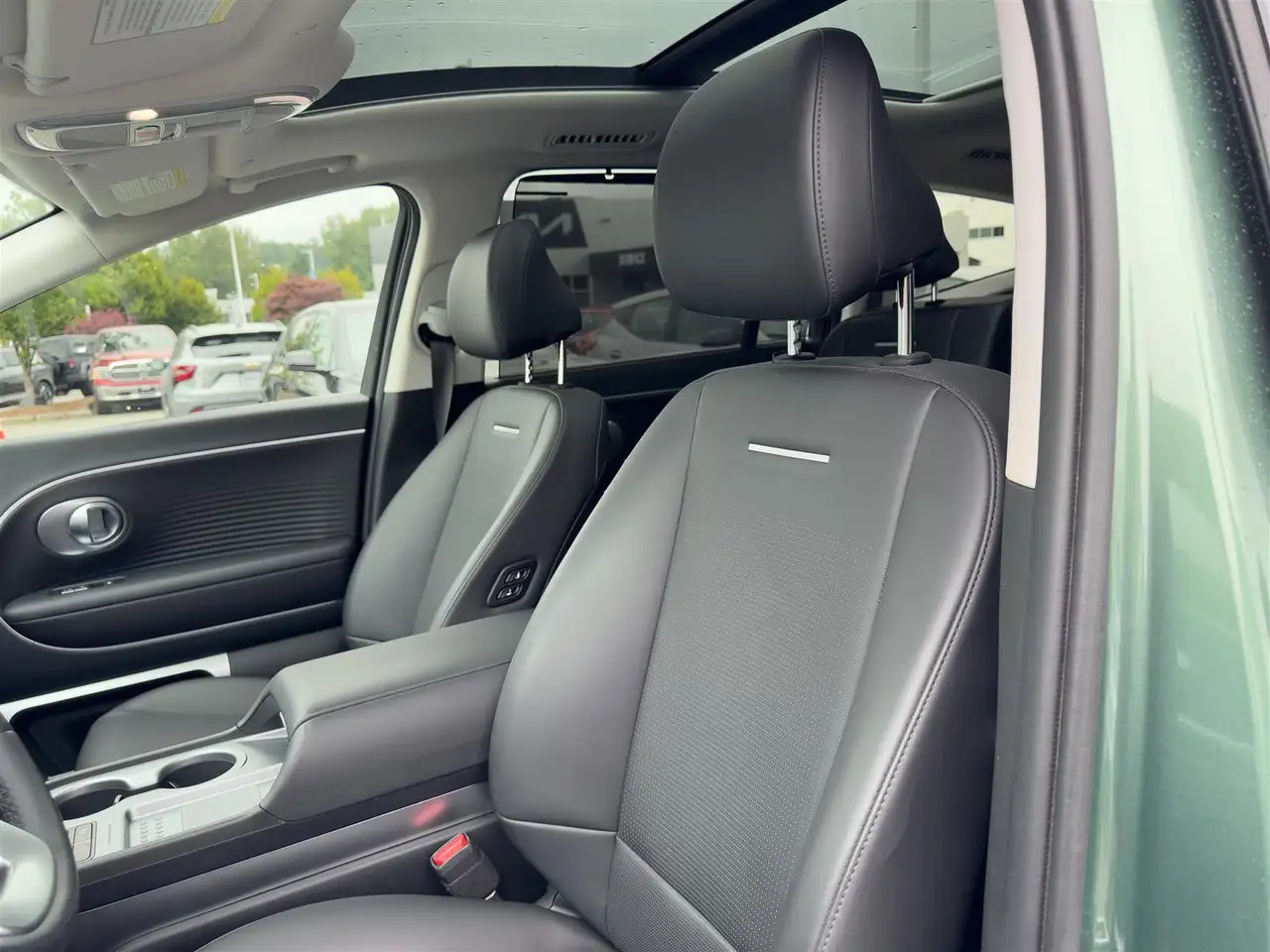 Hyundai IONIQ снимка Hyundai IONIQ