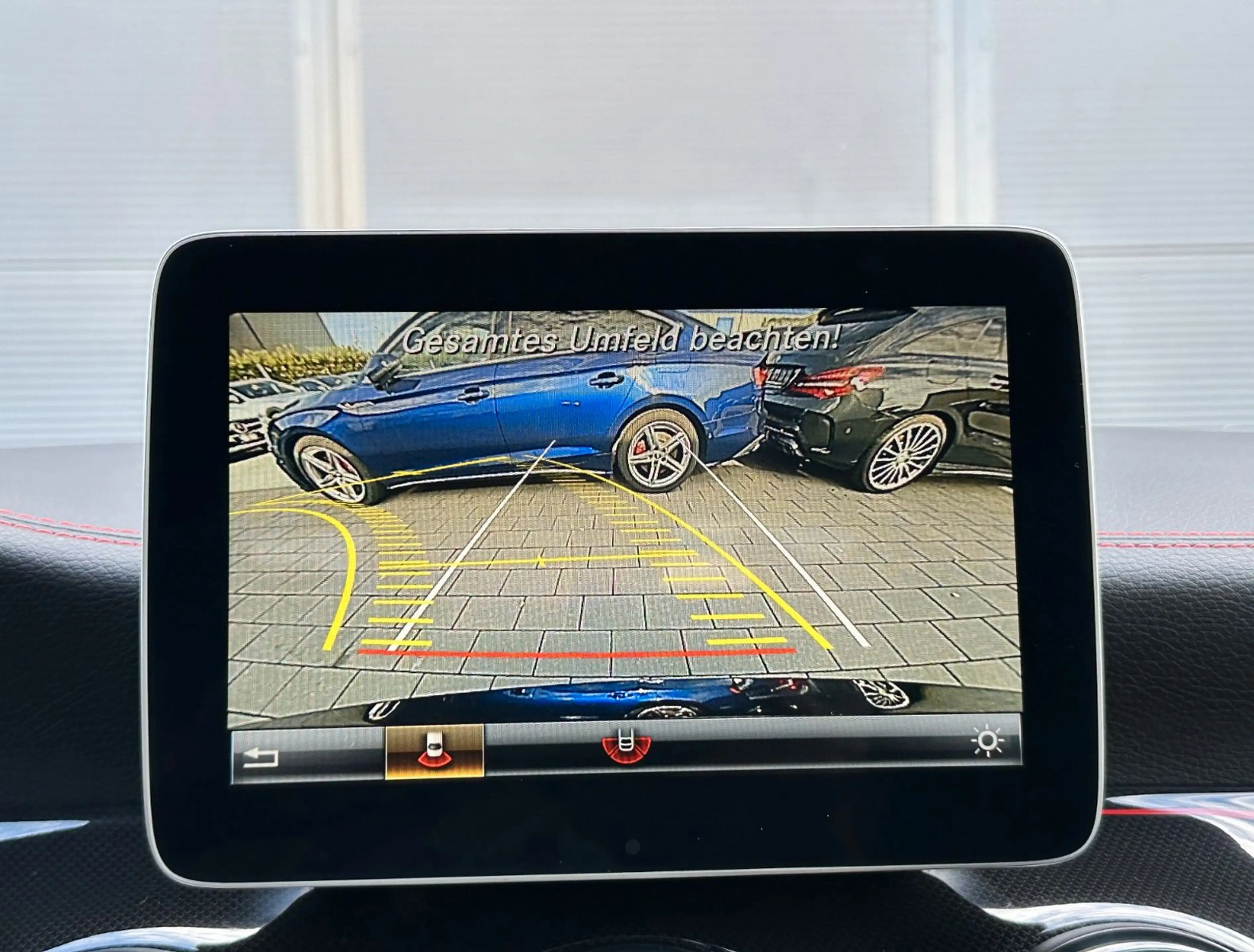 Mercedes-Benz CLA 45 AMG 4Matic*PANO*CARBON*NAVI*KAMERA — photo 8
