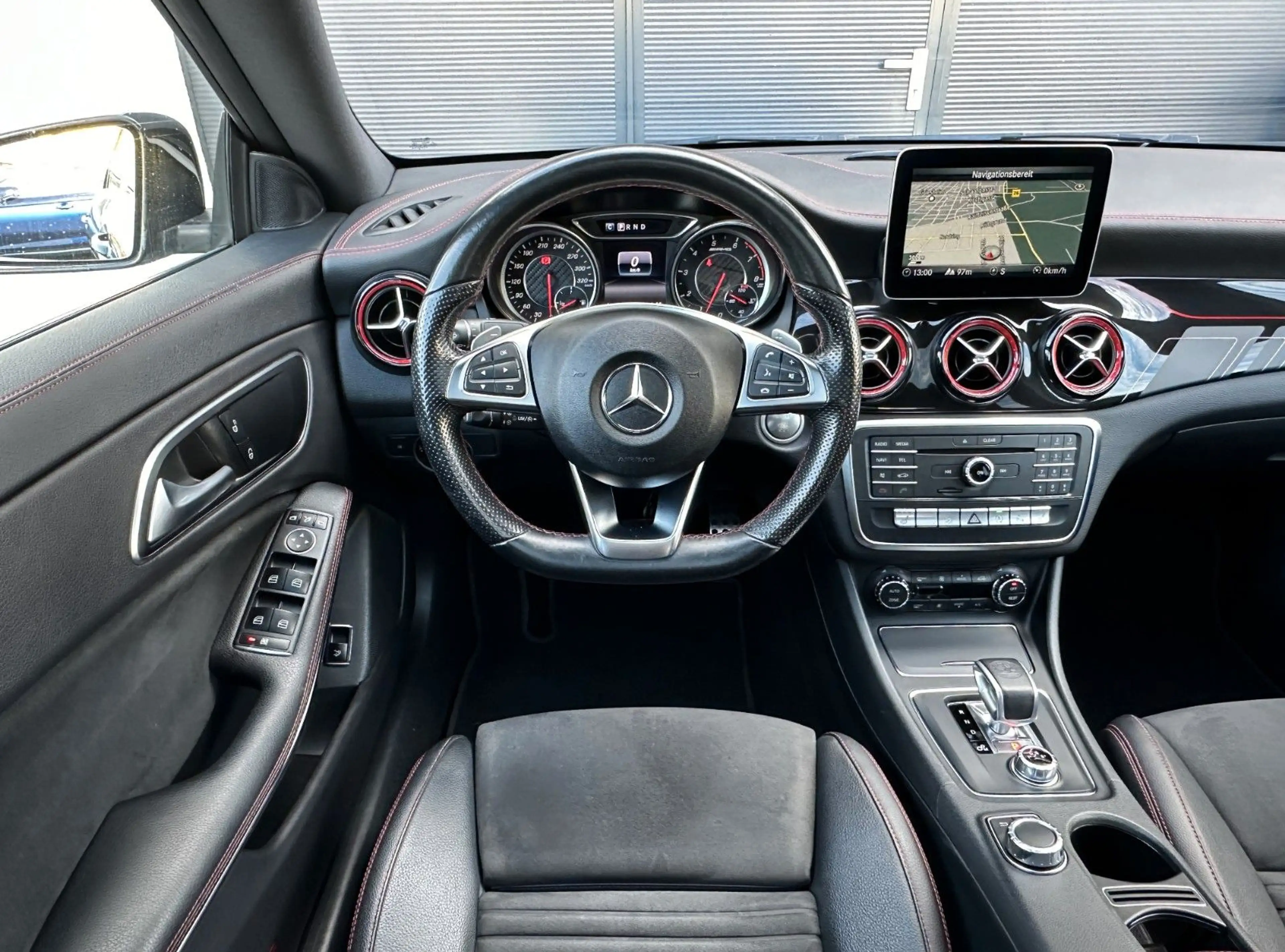 Mercedes-Benz CLA 45 AMG 4Matic*PANO*CARBON*NAVI*KAMERA — photo 14