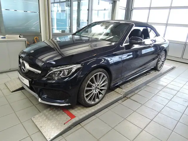 Mercedes-Benz C 250 Cabriolet AMG/19"/Multibeam/Comand/