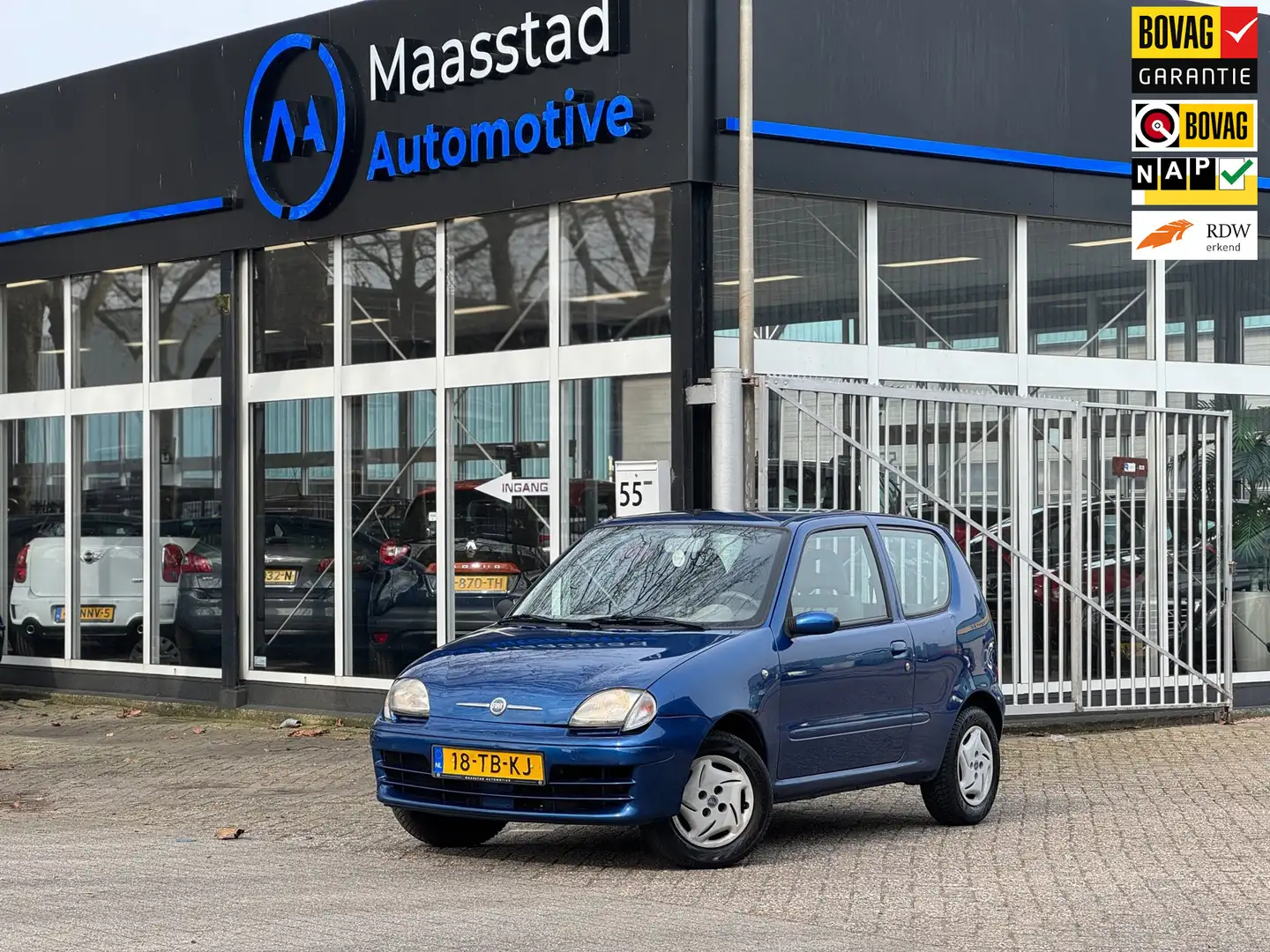 Fiat 600 1.1 Young zuinig en goedkoop rijden Blau - 1