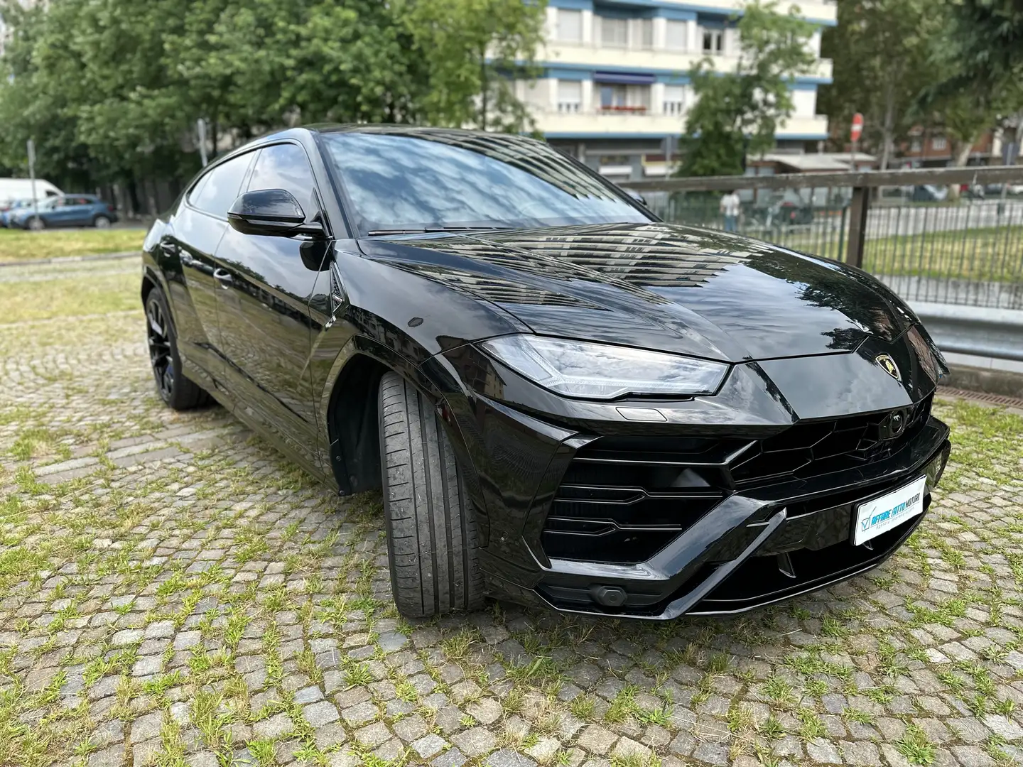 Lamborghini Urus Urus 4.0 V8 Noir - 2