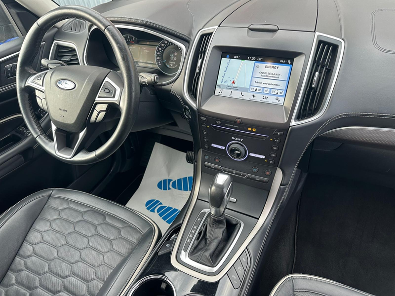 Ford S-Max S-MAX Vignale 2.0 TDCi Aut. AWD **7-Sitze*Voll** — photo 13