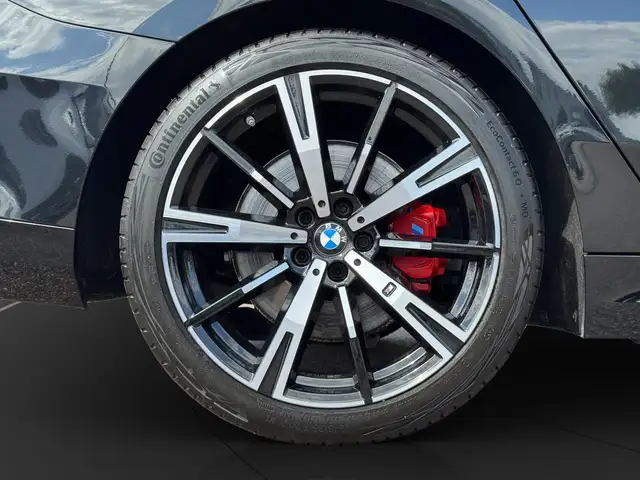 BMW M view 10