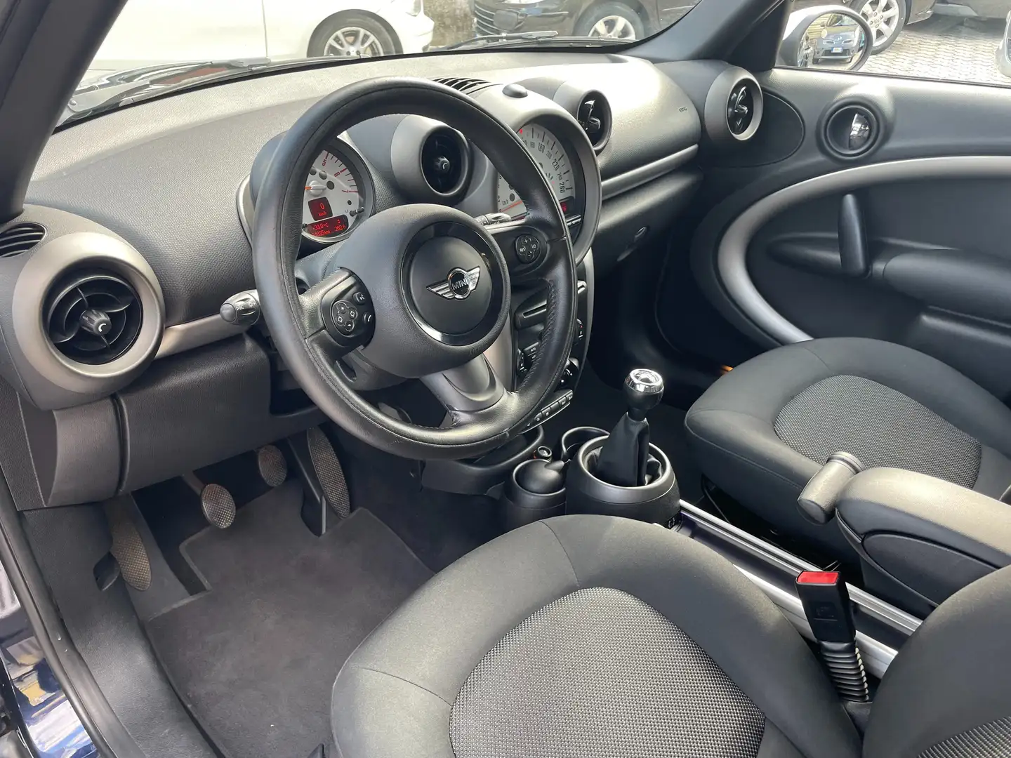MINI Cooper D Countryman Mini Countryman 1.6 all4 XENON+AMBIENT+CLIMA AUTO Blau - 2