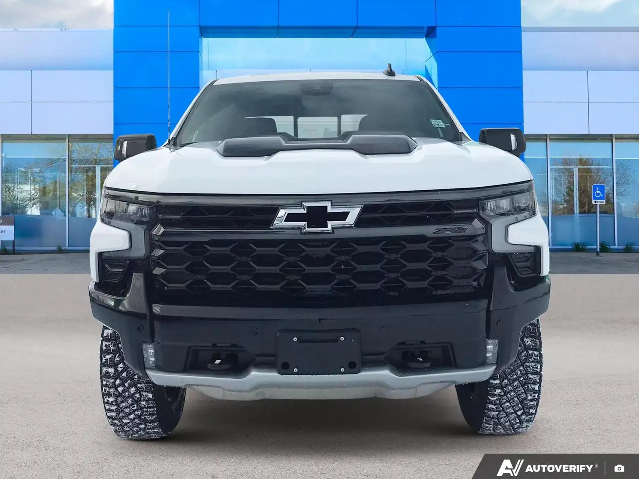 Chevrolet Silverado 1500 снимка Chevrolet Silverado 1500