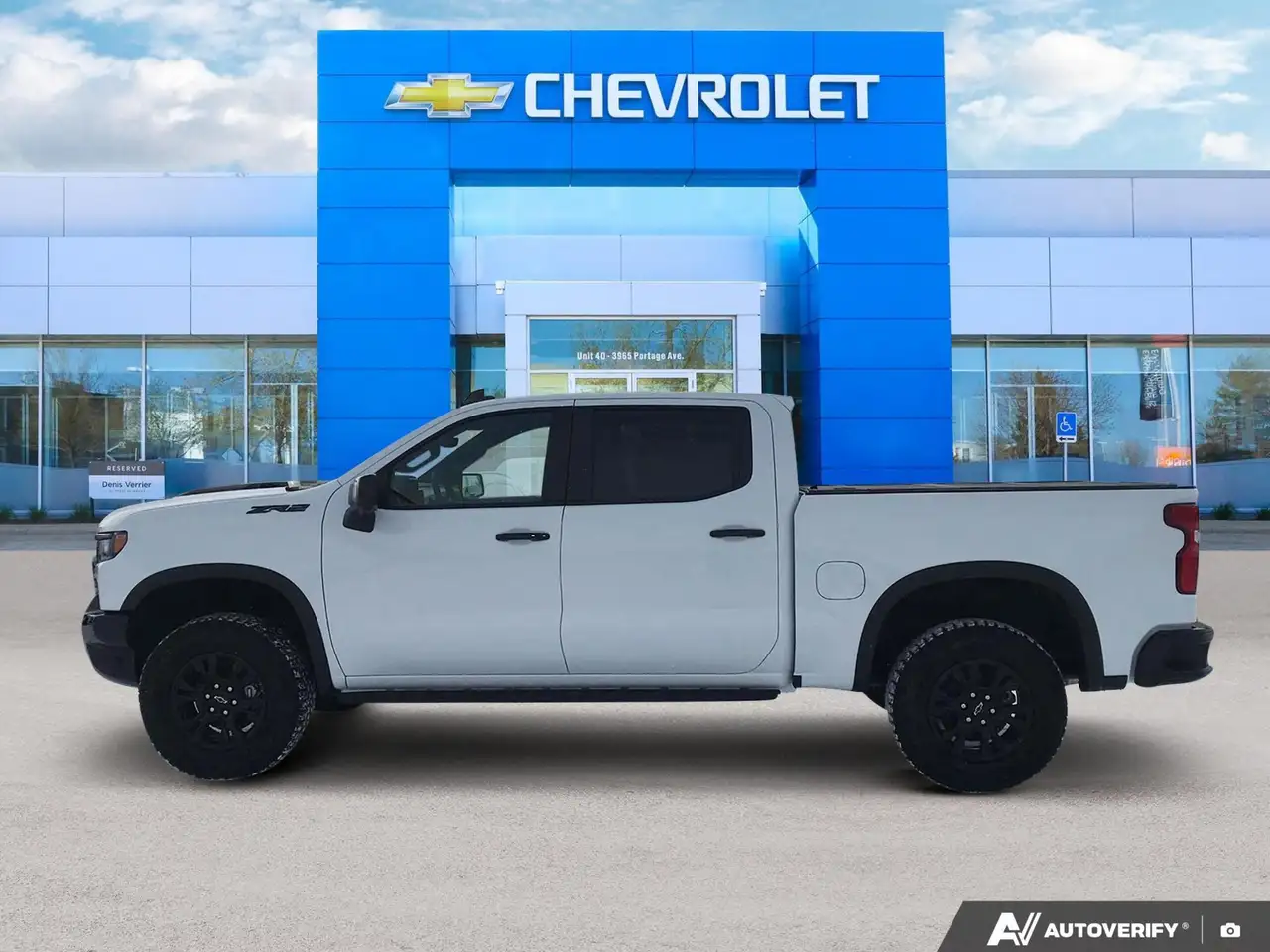 Chevrolet Silverado 1500 снимка Chevrolet Silverado 1500