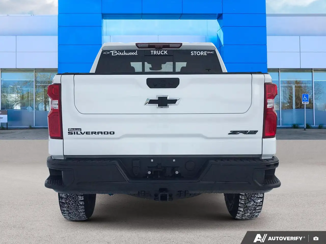 Chevrolet Silverado 1500 снимка Chevrolet Silverado 1500