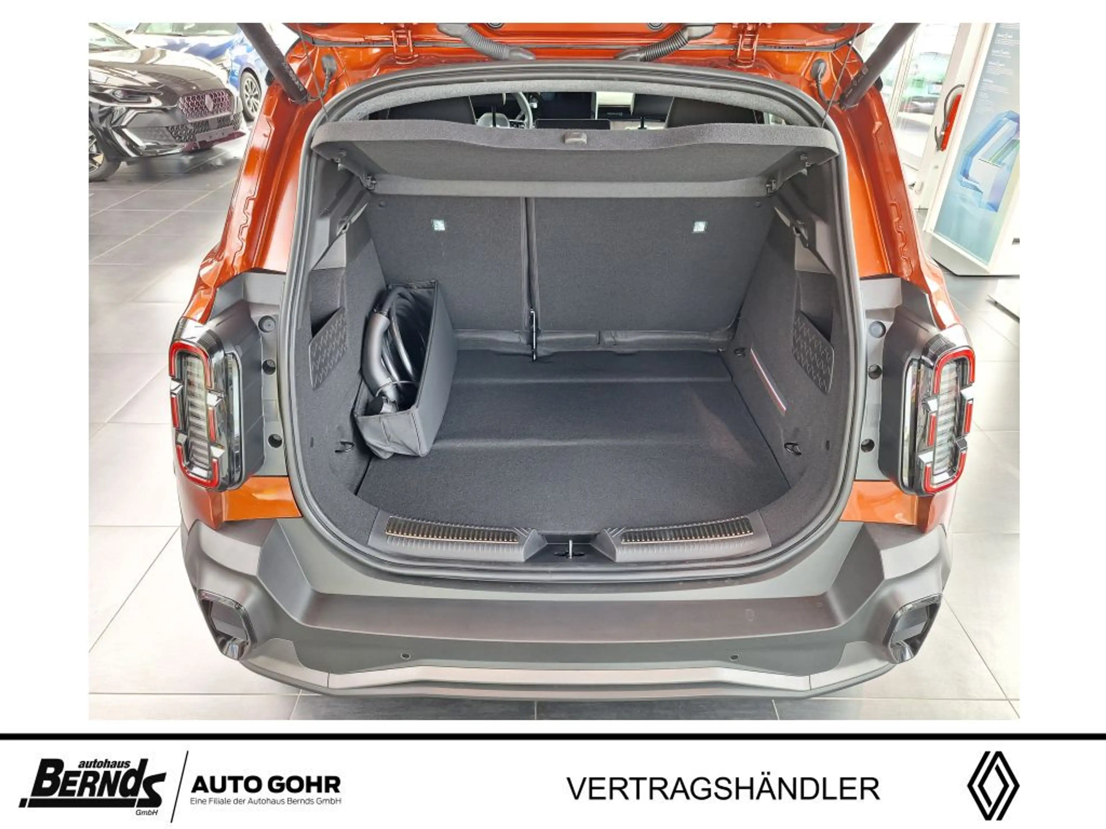 Renault R 4 E-Tech Iconic Comfort Range SHZ Navi Carplay LED — photo 6