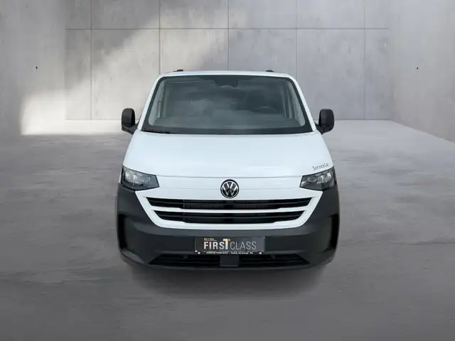 Volkswagen Transporter view 6