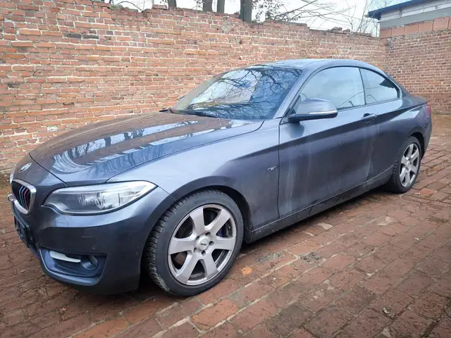 BMW 225 225d  Coupe Automatik Motor klopft