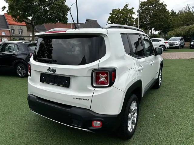 Jeep Renegade view 7