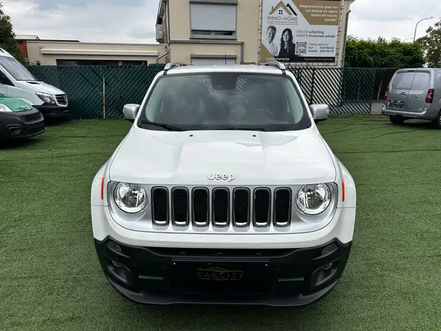 Jeep Renegade view 2