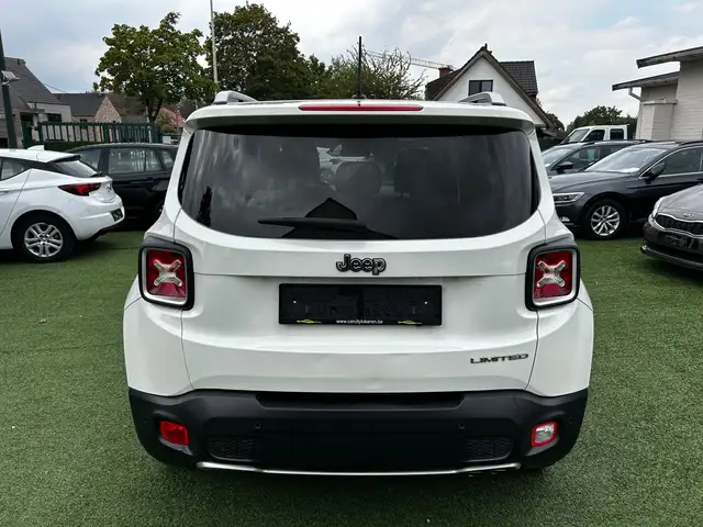 Jeep Renegade view 6
