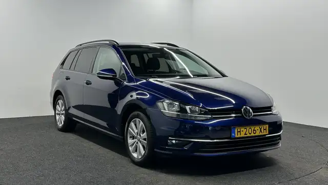 Volkswagen Golf view 9