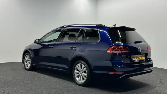 Volkswagen Golf view 10
