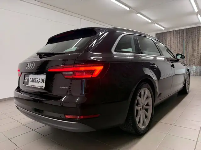 Audi A4 view 5