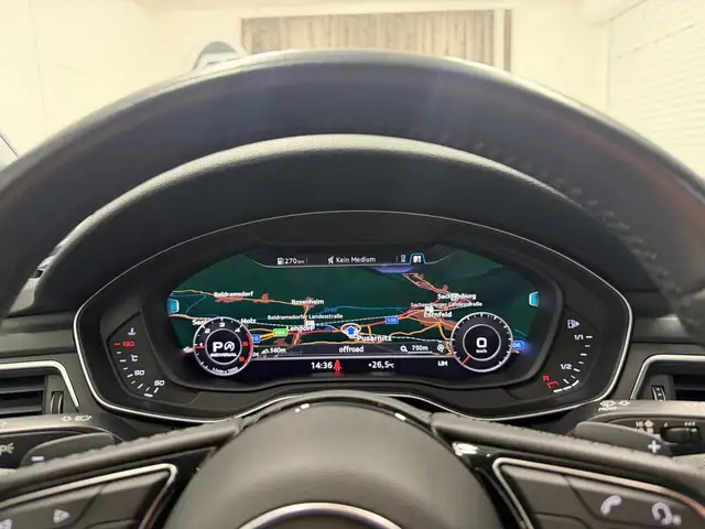 Audi A4 view 16