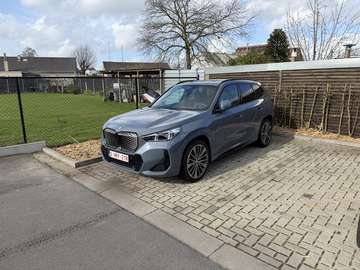 iX1 66.5 kWh eDrive20 M Edition M Edition