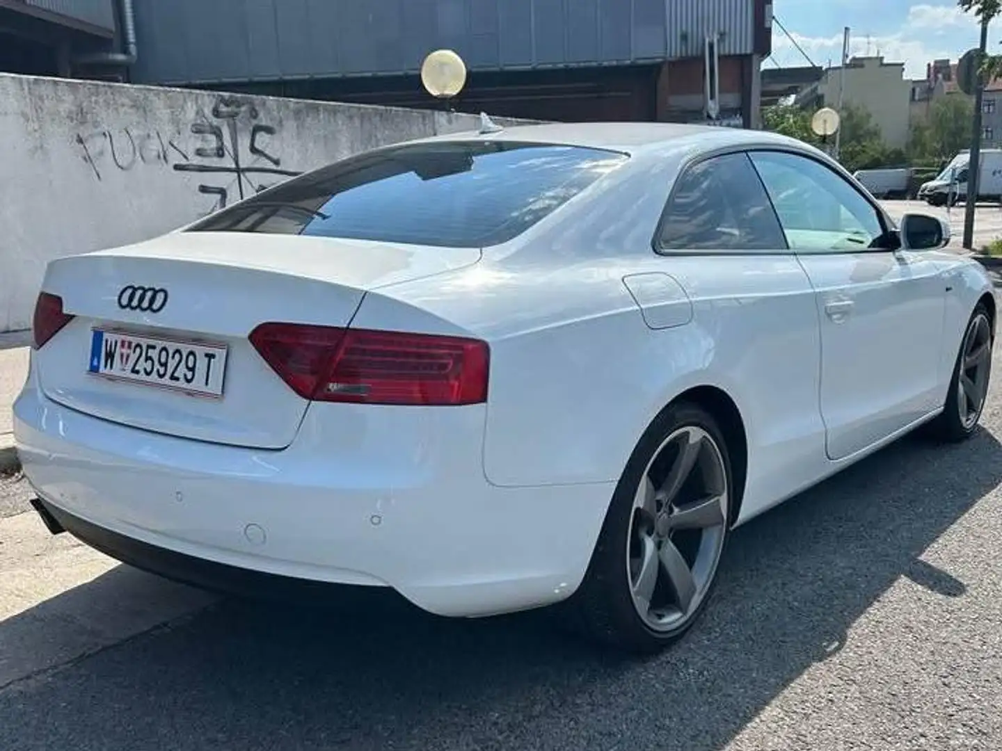 Audi A5 A5 Coupé 2,0 TFSI 3xS- Line Weiß - 2