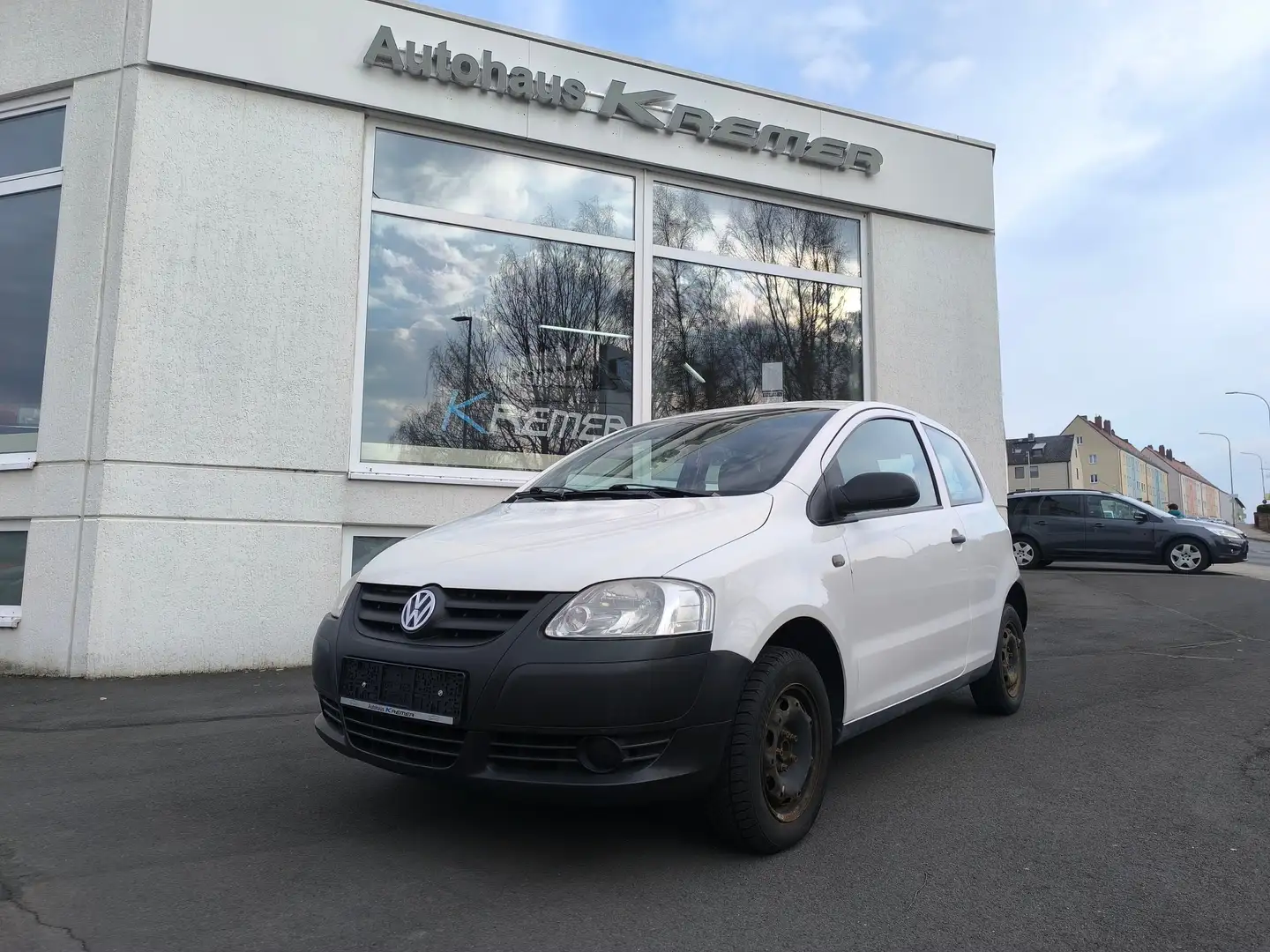 Volkswagen Fox Basis; Elekr.Fensterheber; ZV; Motor neu revidiert Weiß - 1