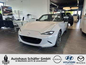 Roadster HOMURA Skyactiv-G 132PS 6MT Faltdach Navi
