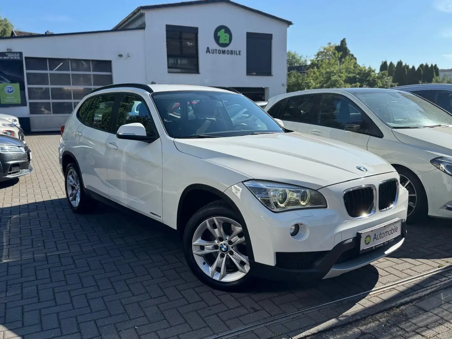BMW X1 18 d xDrive*PDC*KLIMAA.*AHK*Bi-XENON Alb - 1
