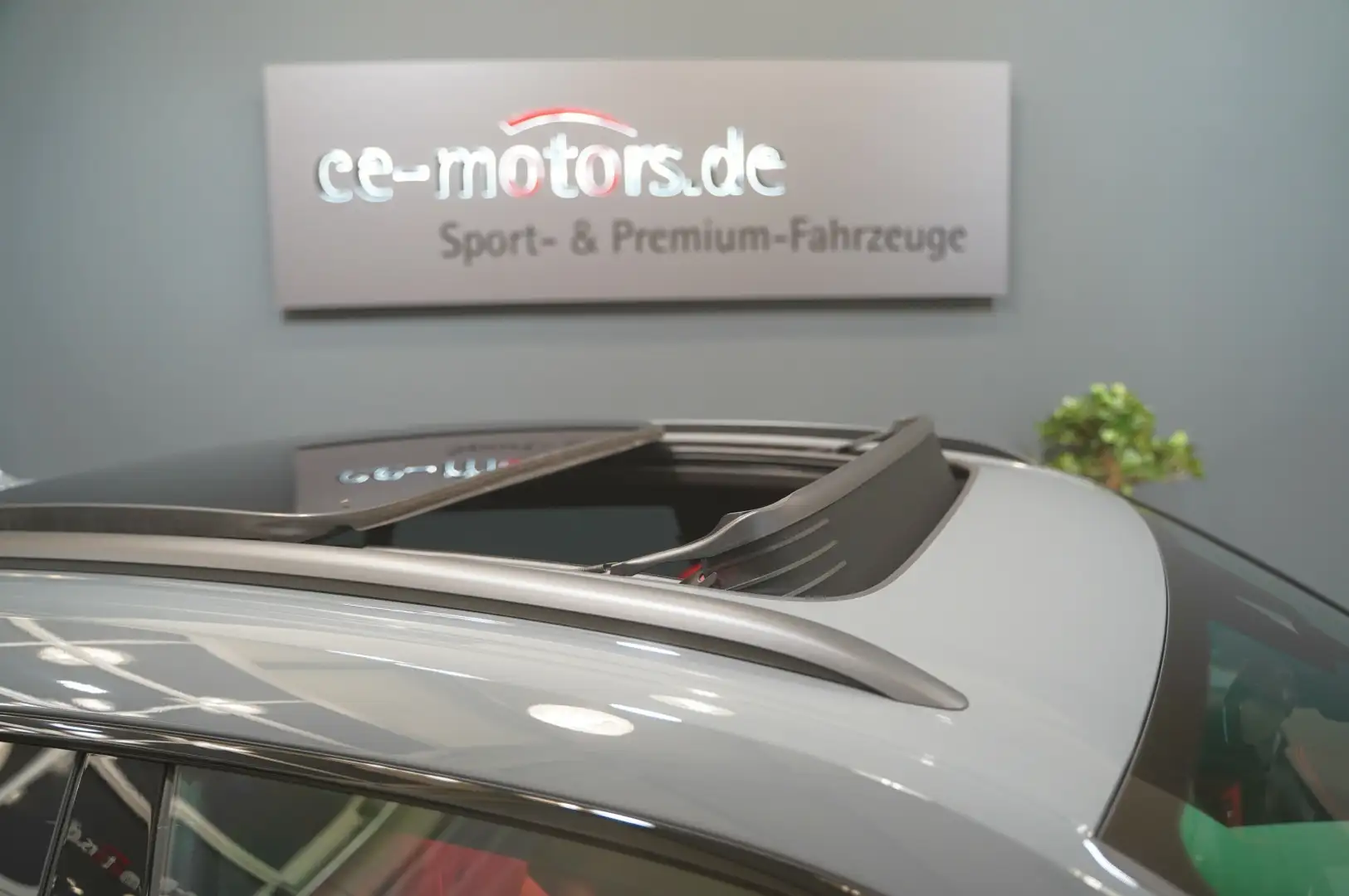 Lamborghini Urus Urus S MY24 NEW MODEL *Pano*3D-B&O*Massage*HUD Grau - 2