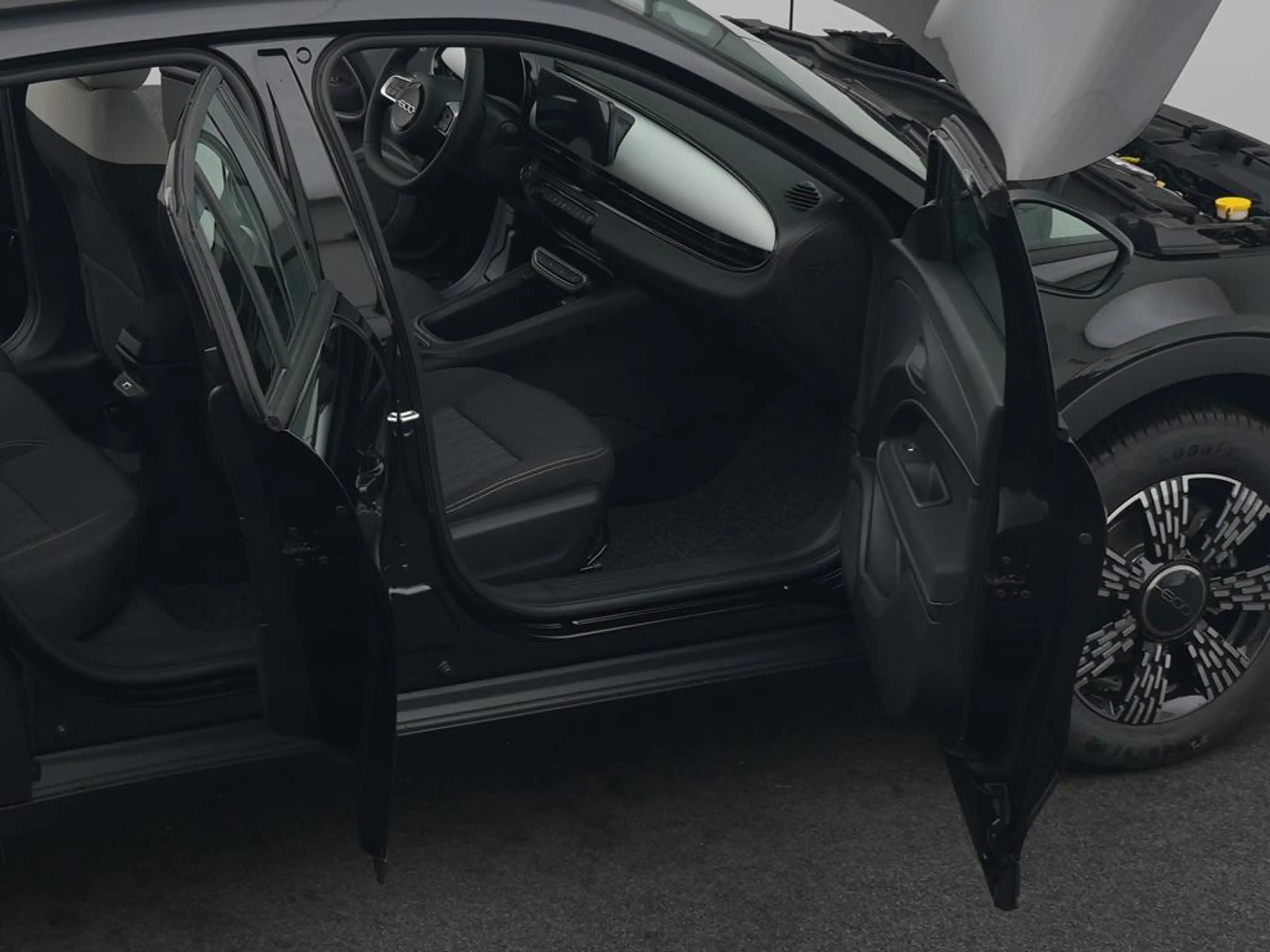 Fiat 600 Hybrid Business Edition+ Allwetterreifen — photo 12