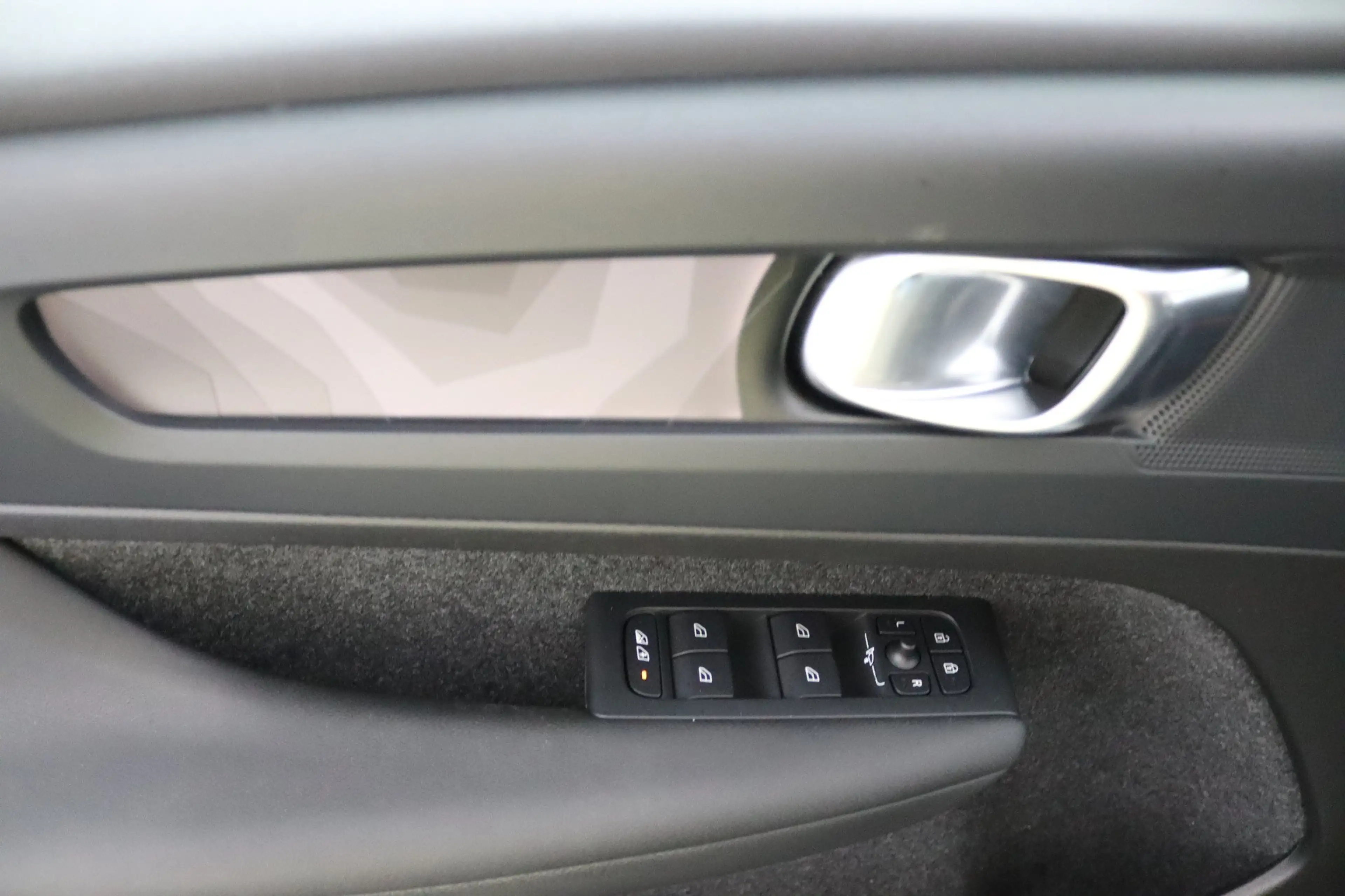 Volvo C40 Recharge Plus 69 kWh | Comfortstoel(en) | Cruise c — photo 35