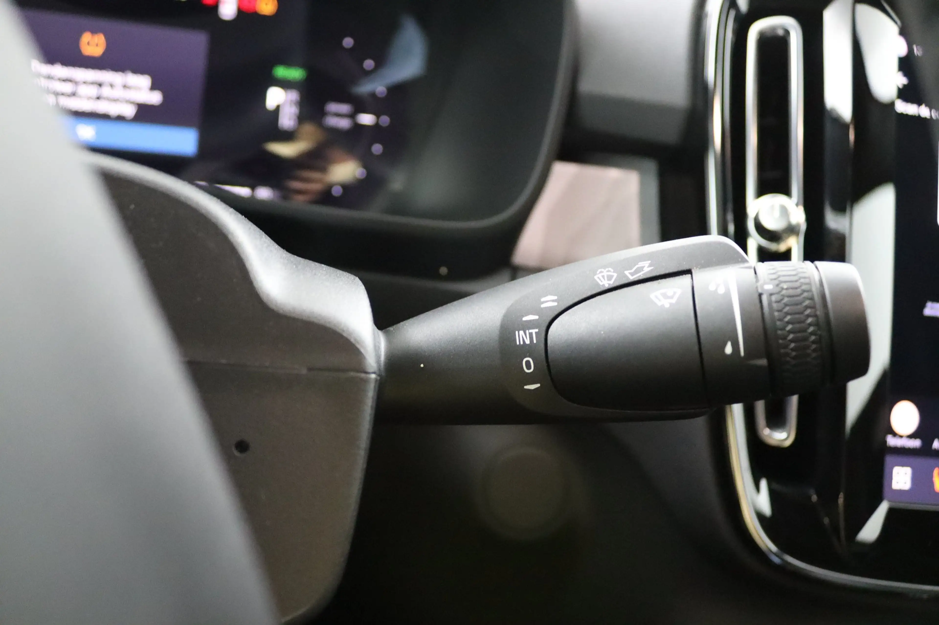 Volvo C40 Recharge Plus 69 kWh | Comfortstoel(en) | Cruise c — photo 37