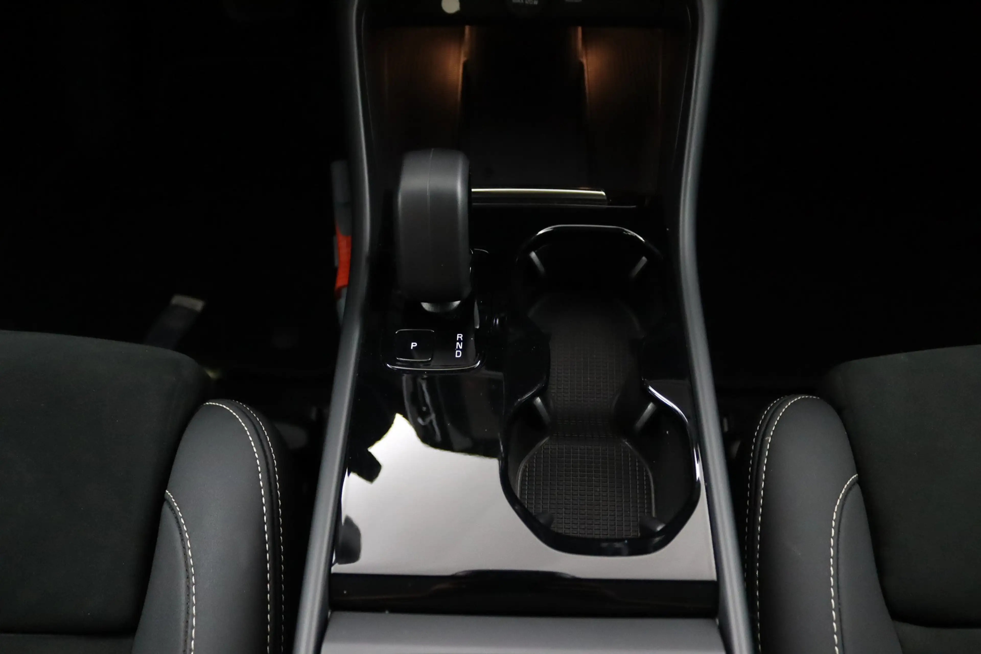 Volvo C40 Recharge Plus 69 kWh | Comfortstoel(en) | Cruise c — photo 34