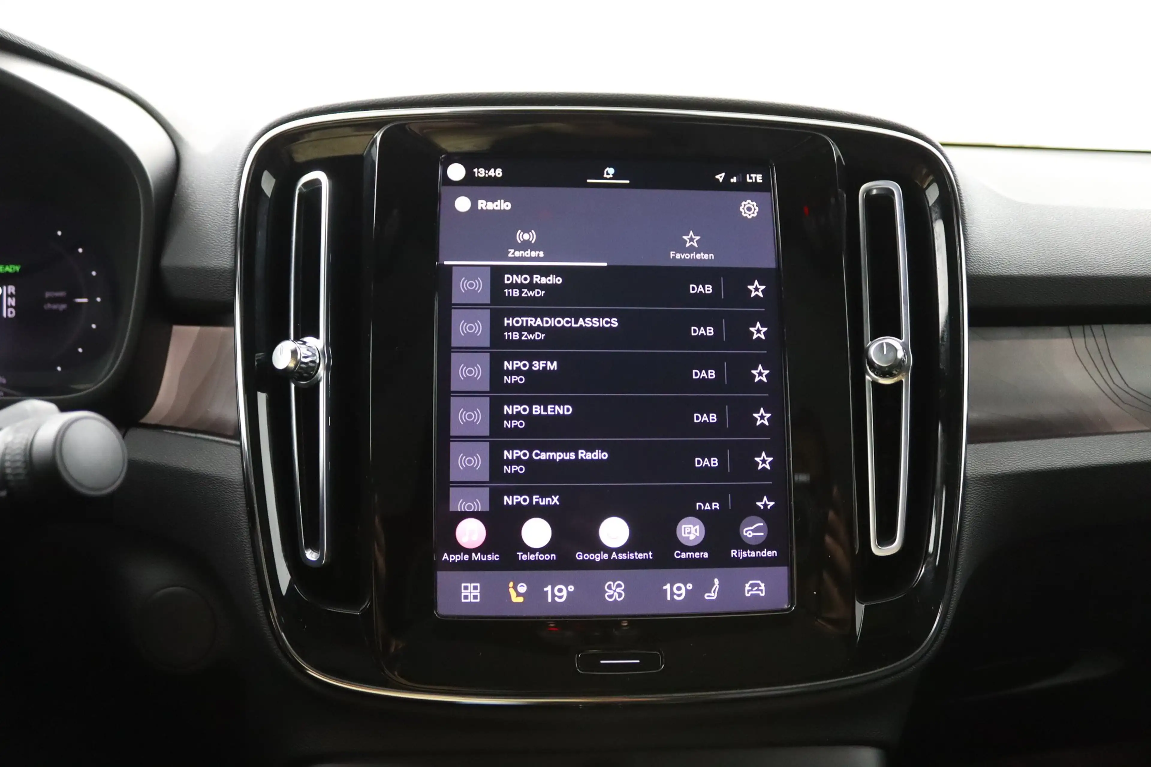 Volvo C40 Recharge Plus 69 kWh | Comfortstoel(en) | Cruise c — photo 45