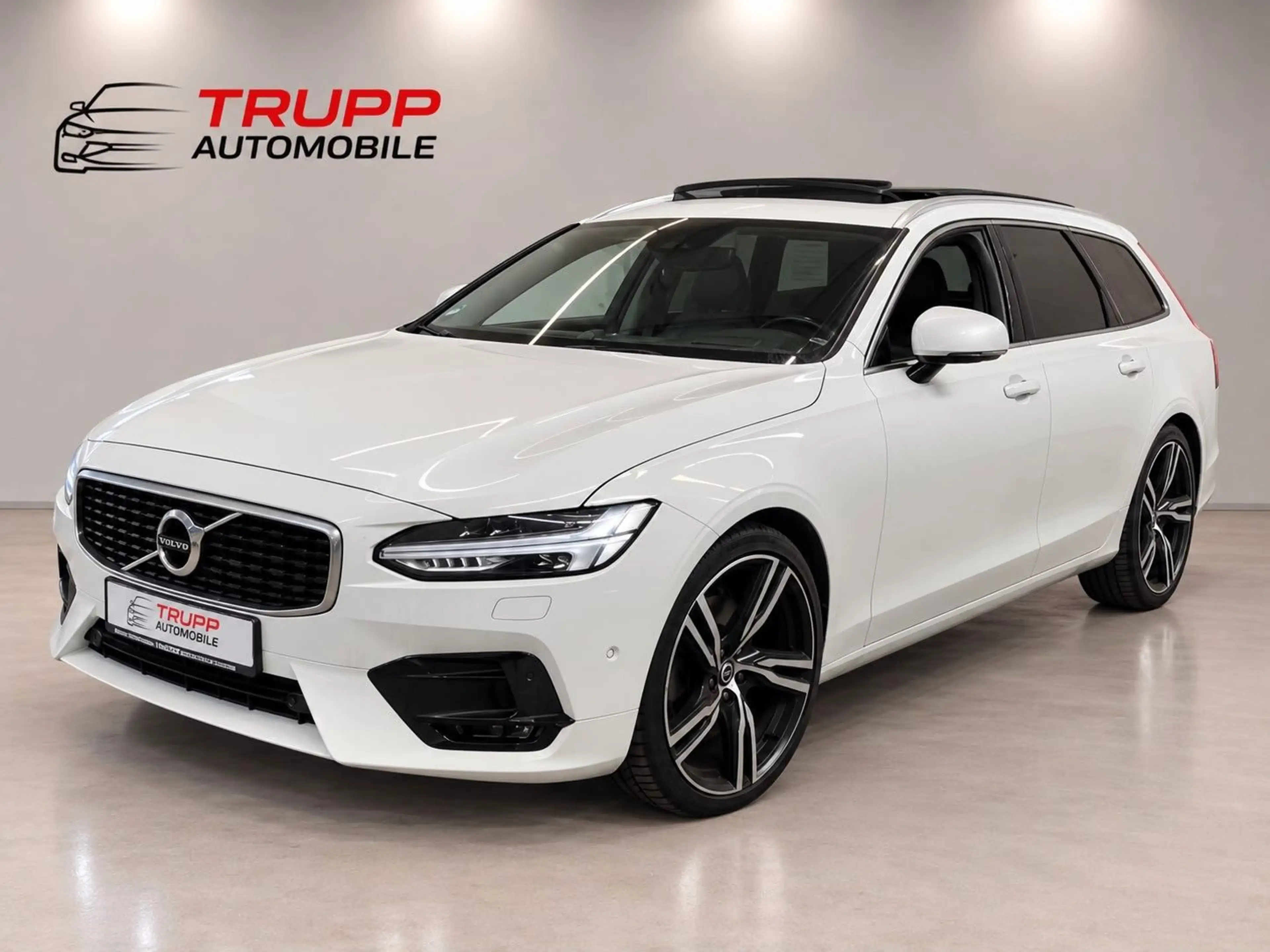 Volvo V90 R Design AWD/PANO/R-Kamera/HUD/Xenium/SHZ