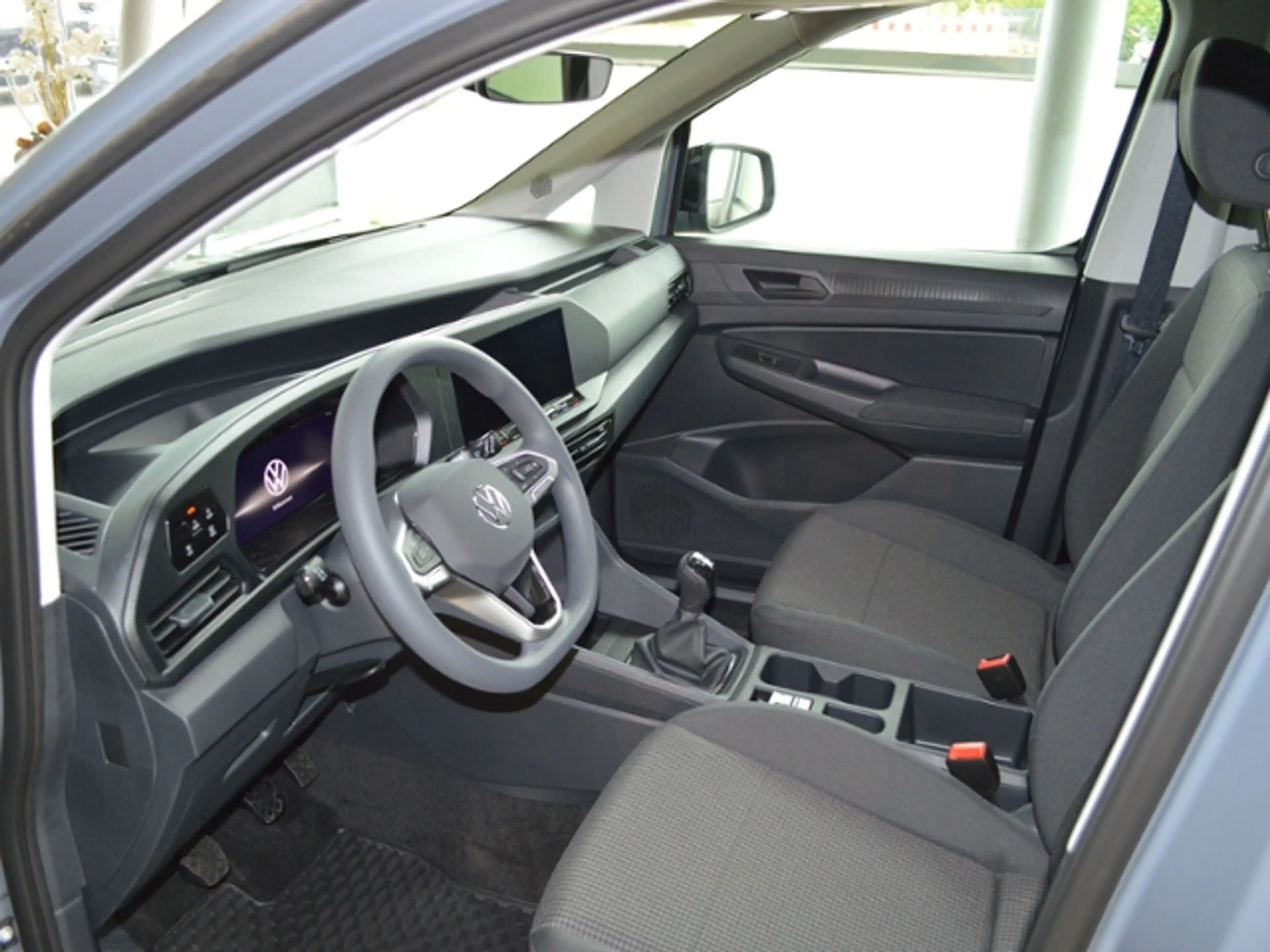 Volkswagen Caddy 2.0 TDI 7-SITZER KAMERA APP C. SHZ KLIMA — photo 5