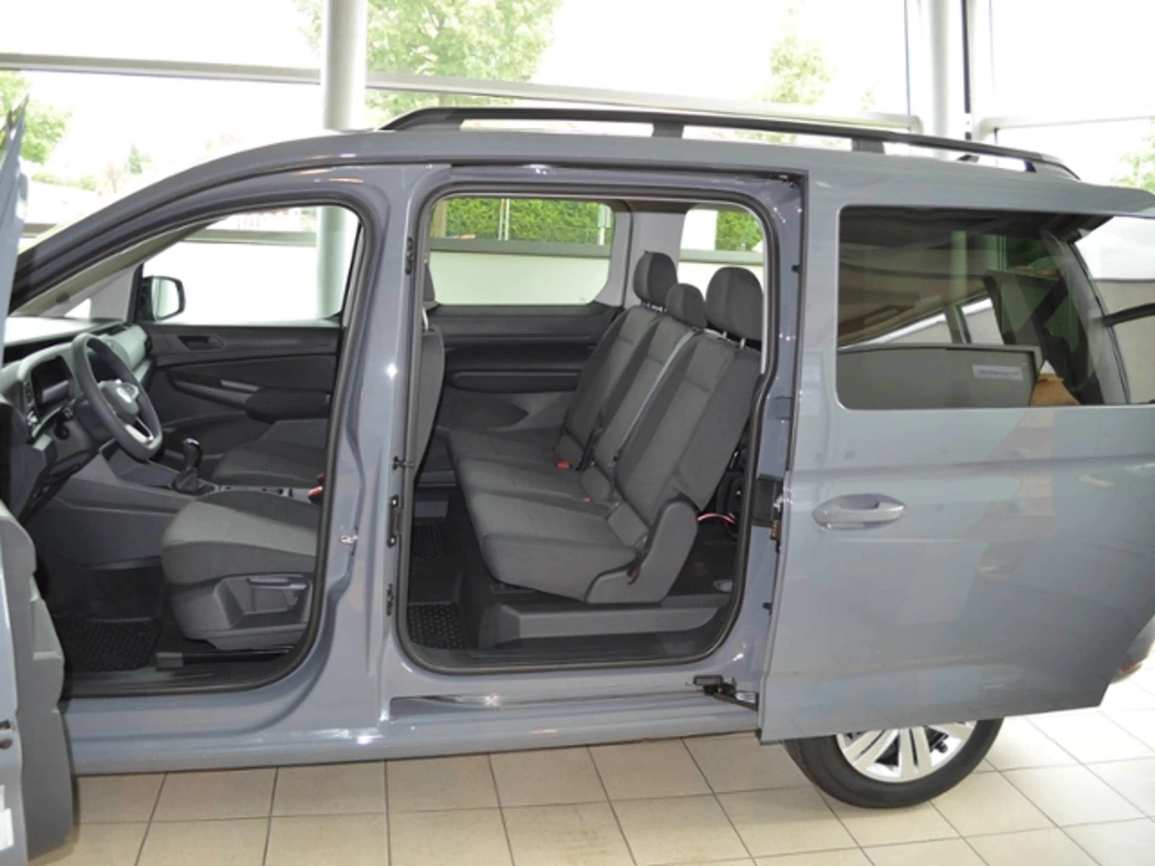 Volkswagen Caddy 2.0 TDI 7-SITZER KAMERA APP C. SHZ KLIMA — photo 10