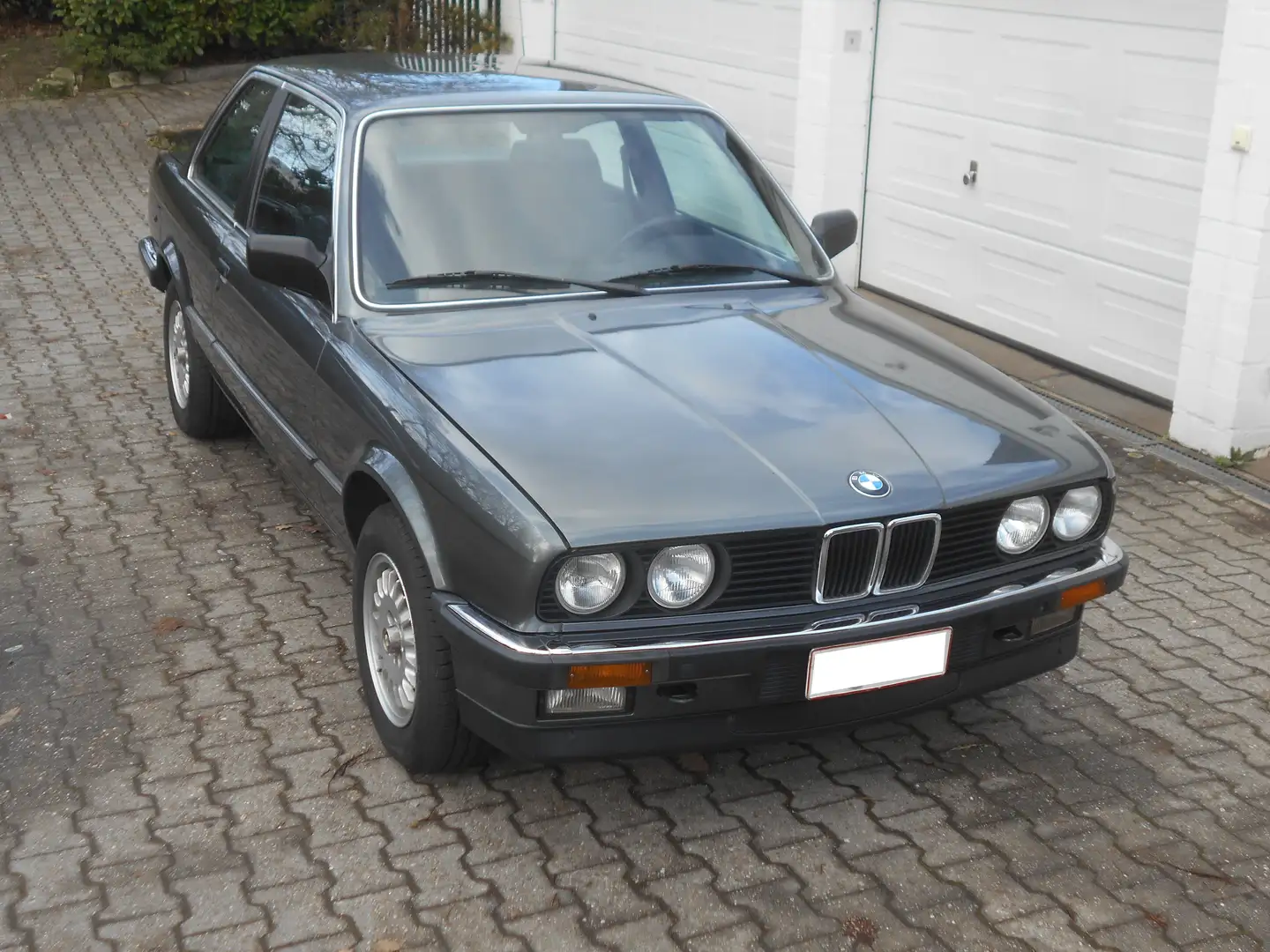 BMW 325 3er 325e Сірий - 1