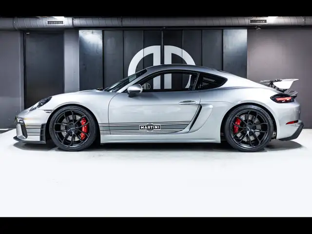Porsche 718 Cayman view 2