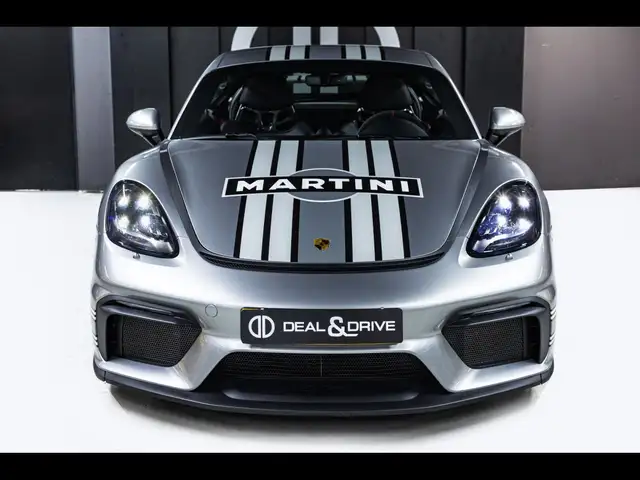 Porsche 718 Cayman view 5