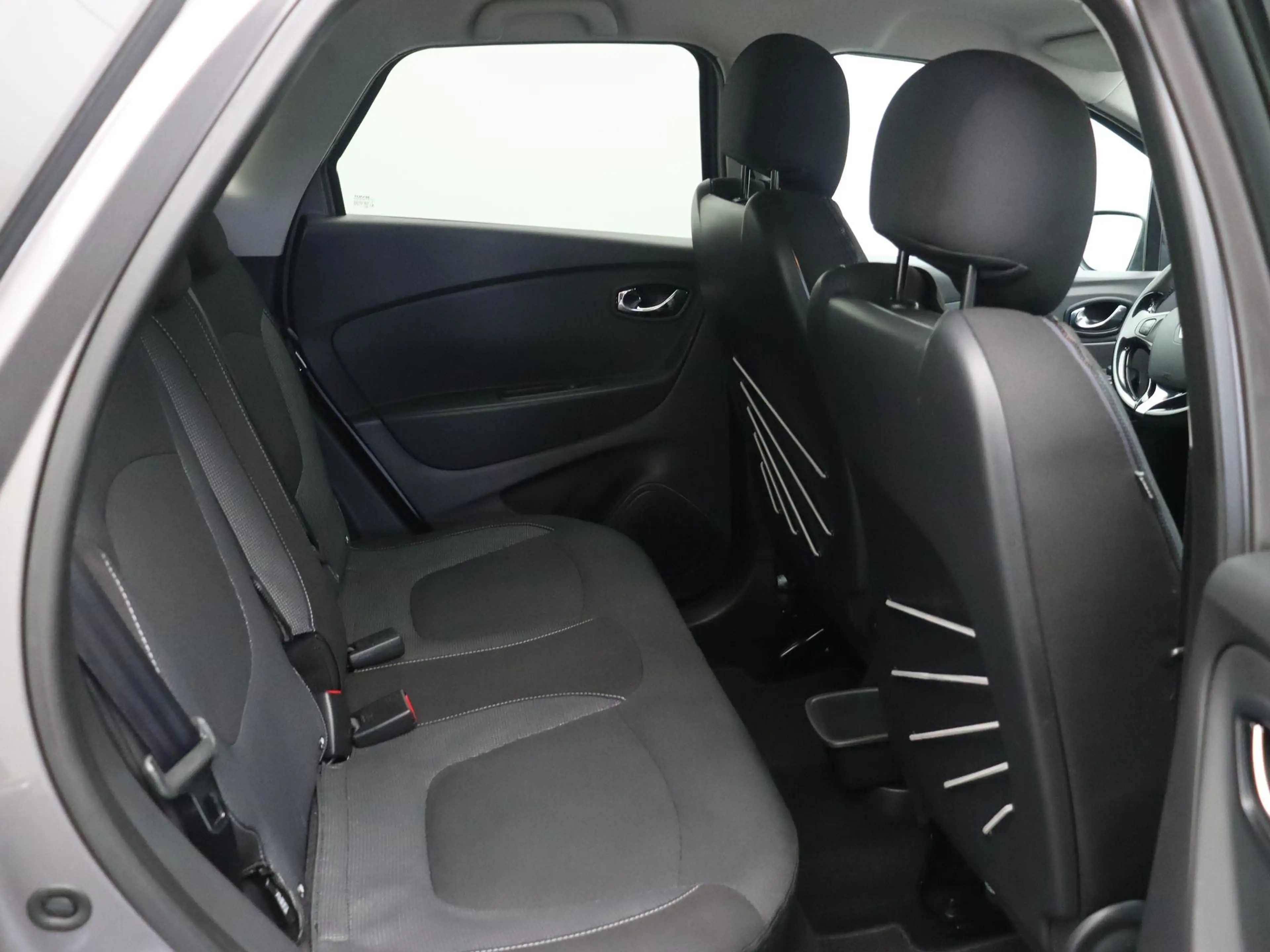 Renault Captur TCe 90pk Dynamique | Trekhaak | Dealer onderhouden — photo 8