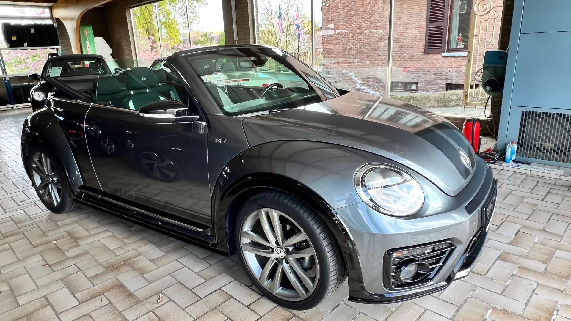 Volkswagen Beetle Cabriolet ""R-LINE "" 1.4 TSI Exclusive DSG TOP Gris - 2