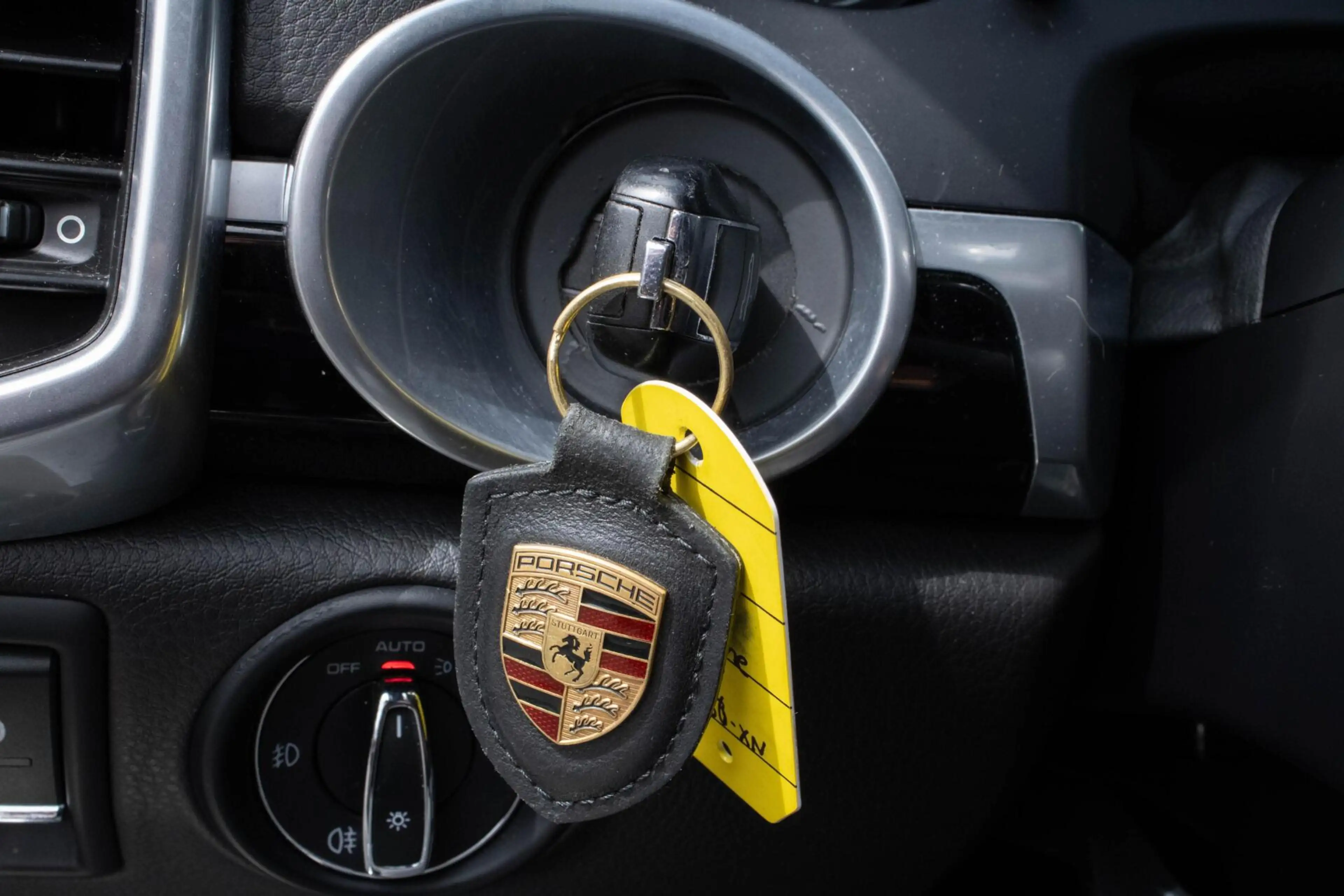 Porsche Cayenne 3.0 S E-Hybrid Platinum Edition|Pano|Stoelverwarmi — photo 26