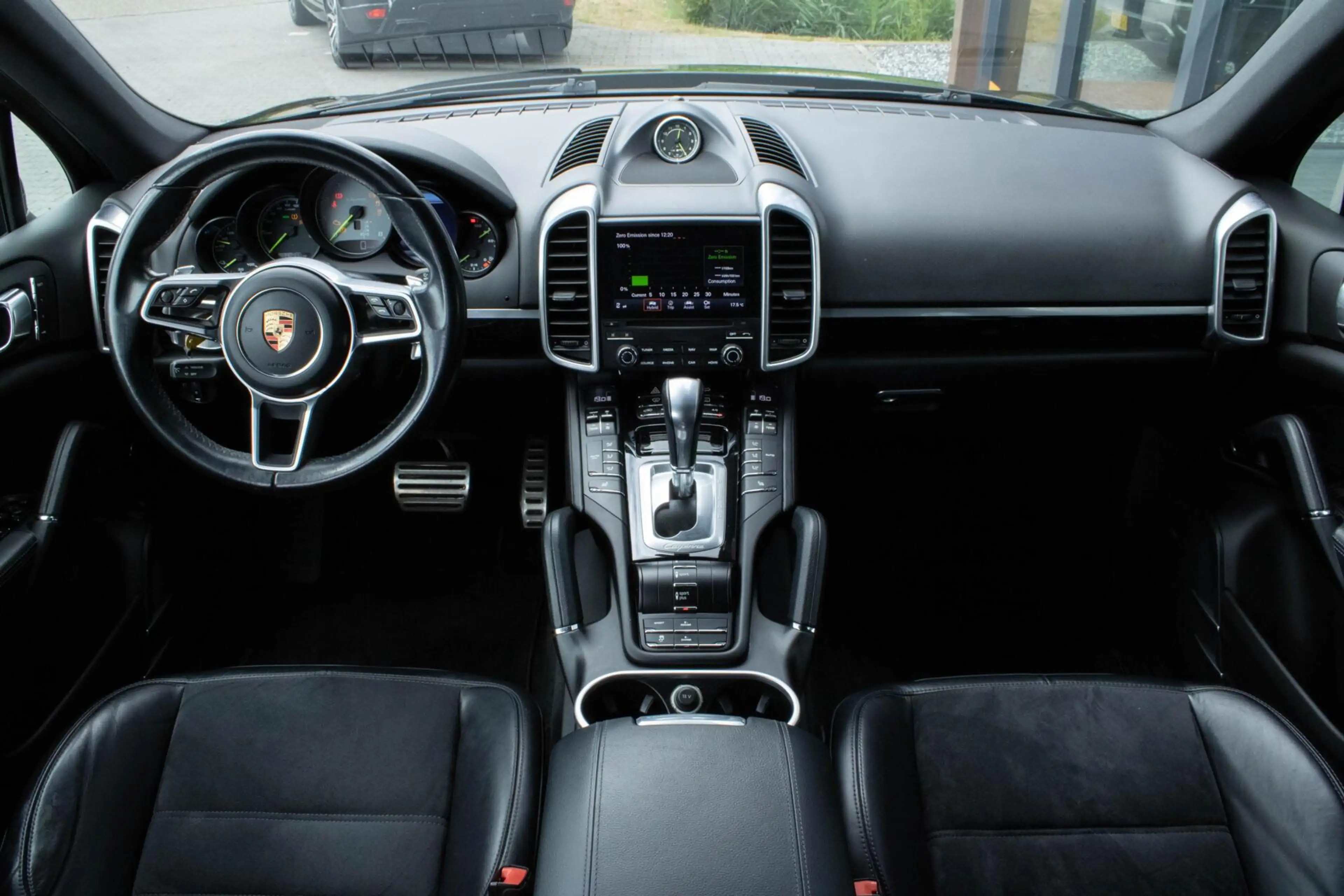 Porsche Cayenne 3.0 S E-Hybrid Platinum Edition|Pano|Stoelverwarmi — photo 27