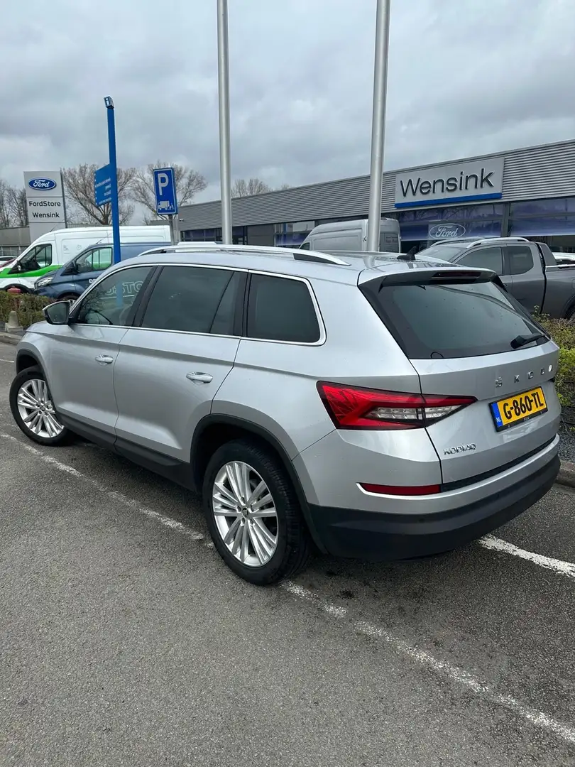 Skoda Kodiaq 1.5 TSI LTD BnsEd7p. Gris - 2