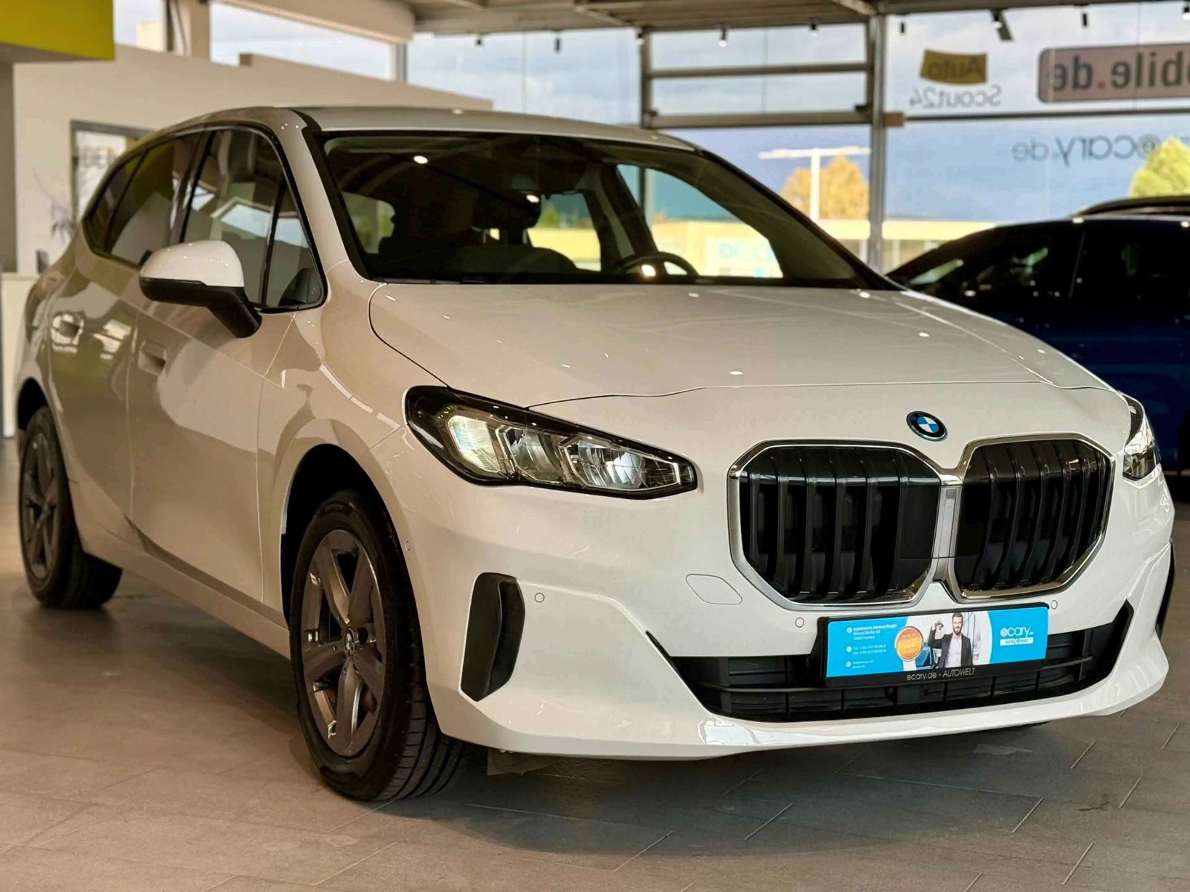 BMW 230 e Active Tourer xDrive*AHK*Kamera*ACC* — photo 8